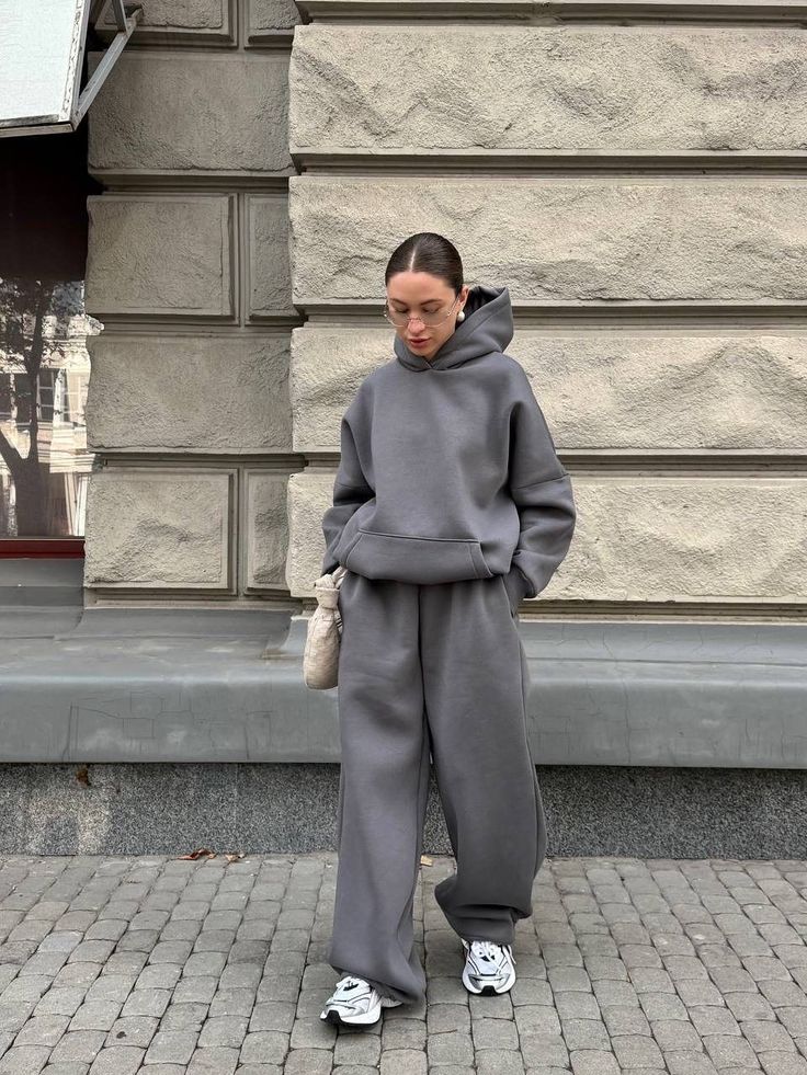Women’s Sports Suit