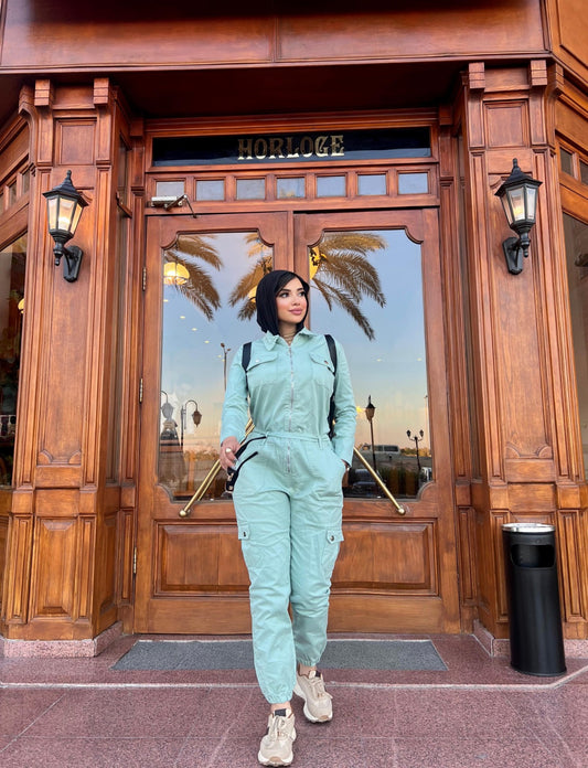 Gabardine Regular Fit Jumpsuit with Zipper and Belt